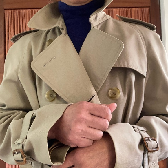 Burberry Tan Trench Coat - Picture 12 of 12